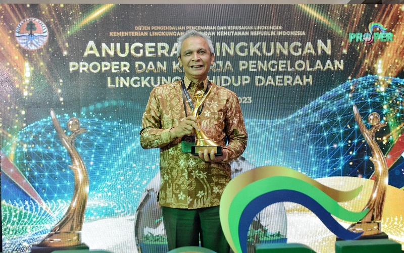 PT. Semen Padang terima Anugerah PROPER Emas tahun 2023 